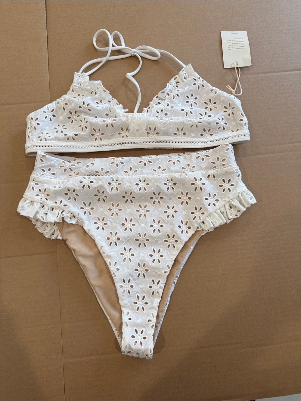 Tularosa White Zein’s swimming set